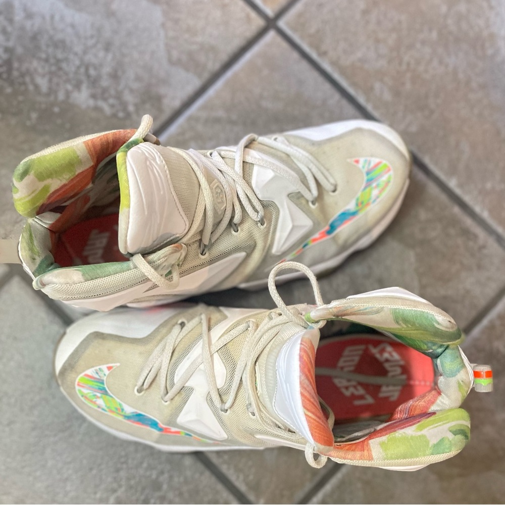 LeBron XIII (Easter). Nike LeBron 13 Easter 2016